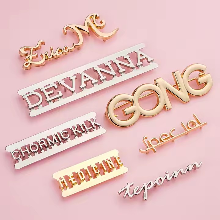 Custom Shaped Metal Tags for Fashion Handbags with Stylish Design